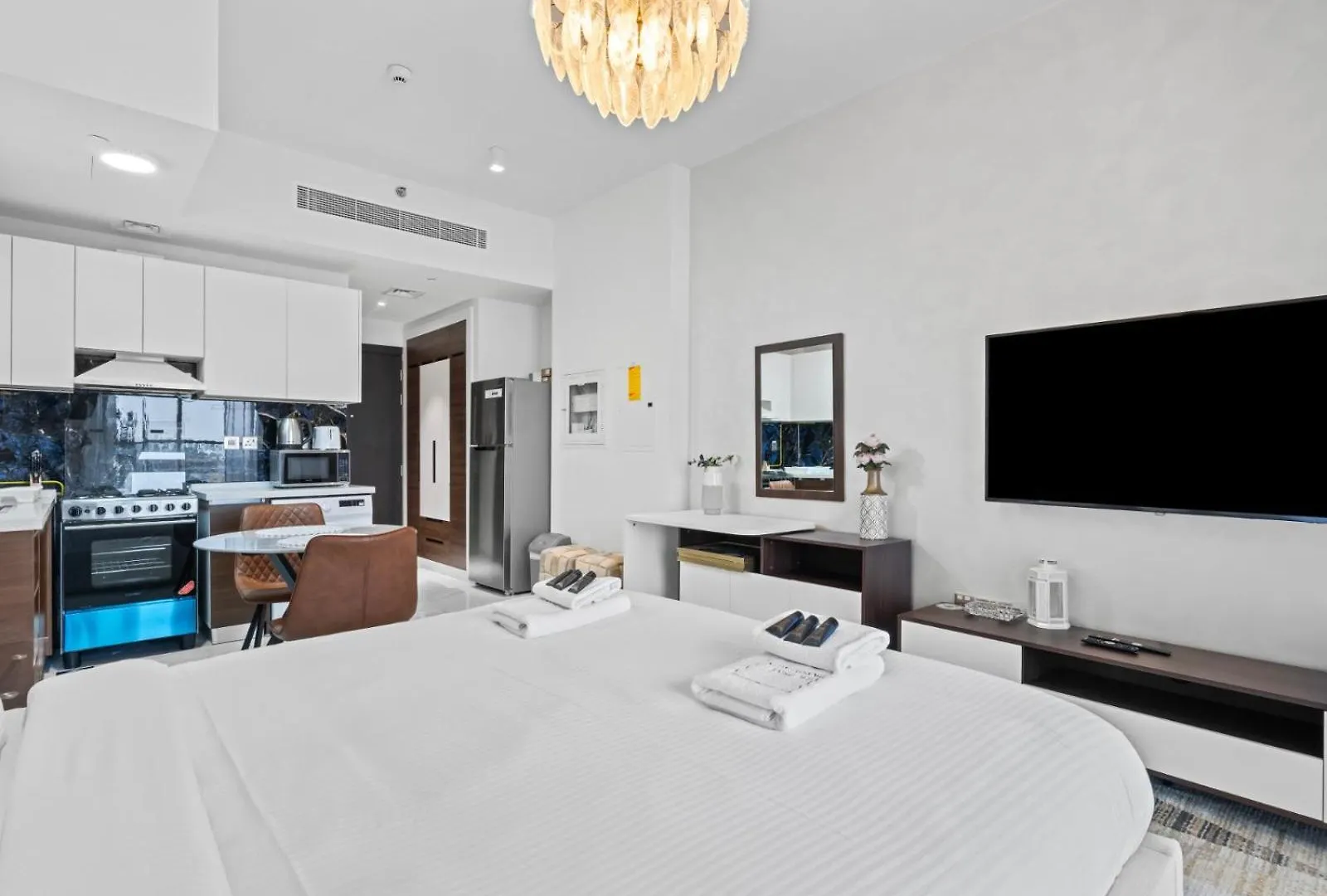 Luxurious Haven Studio In Jewelz-Arjan Dubai 0*,